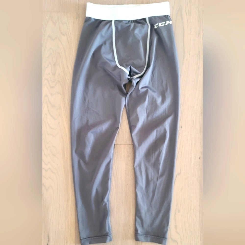 CCM compression base layer Pants  Junior M
